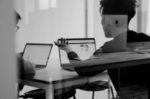 Entenda os benefícios da imersão self leader, uma consultoria empresarial.