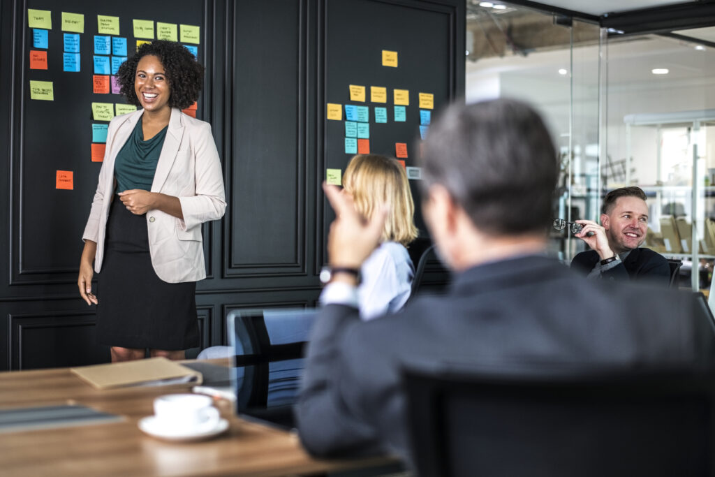 Donos de empresa têm mais liberdade com uma mentoria empresarial.