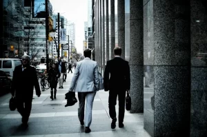 A mentoria empresarial ensina a engajar a equipe.